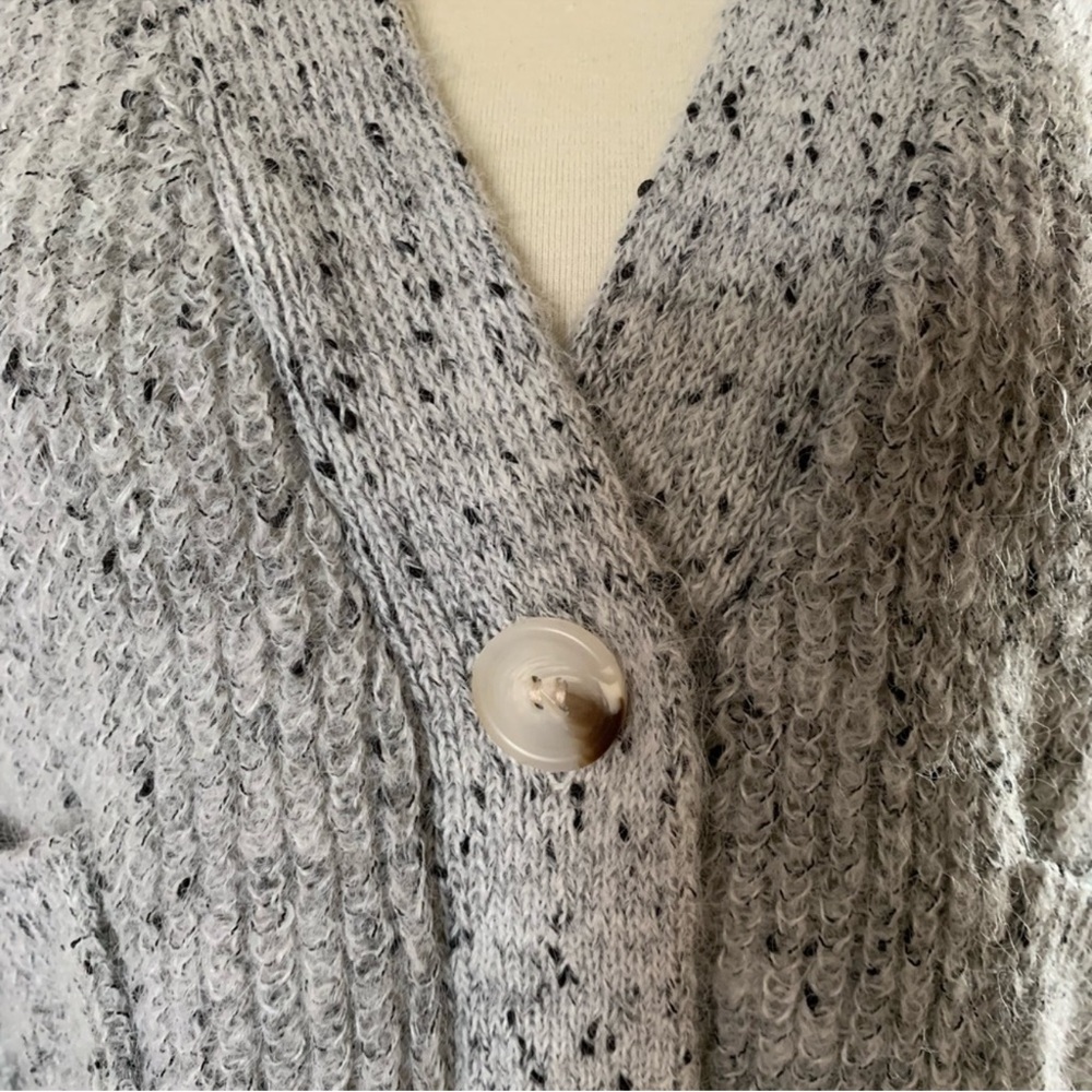 Gray Textured Knit Sweater. medium BB DAKOTA STEVE MADDEN - Picture 3 of 12